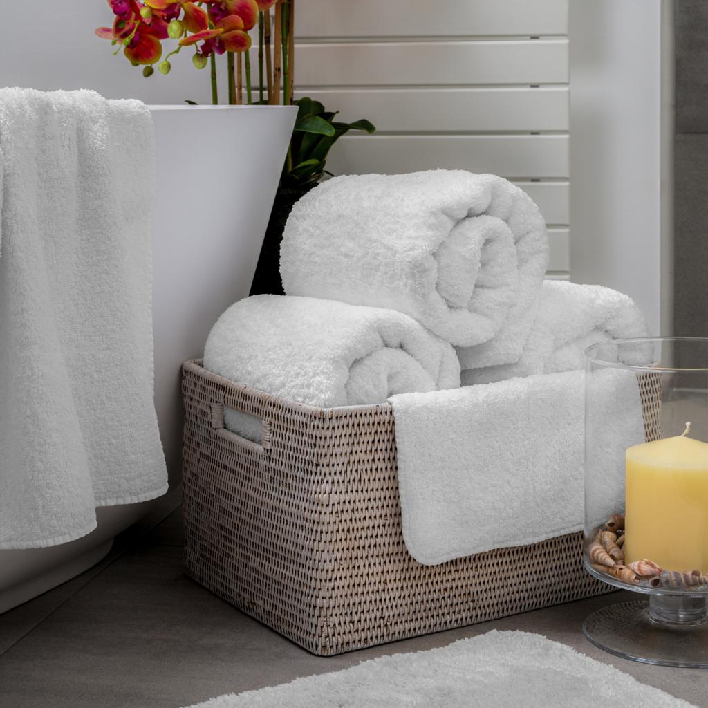 The Perfect Bathroom Towel Setup for a Clean, Hotel-Inspired Look