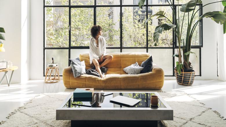 Why Warm Minimalist Design Is Taking Over Modern Homes