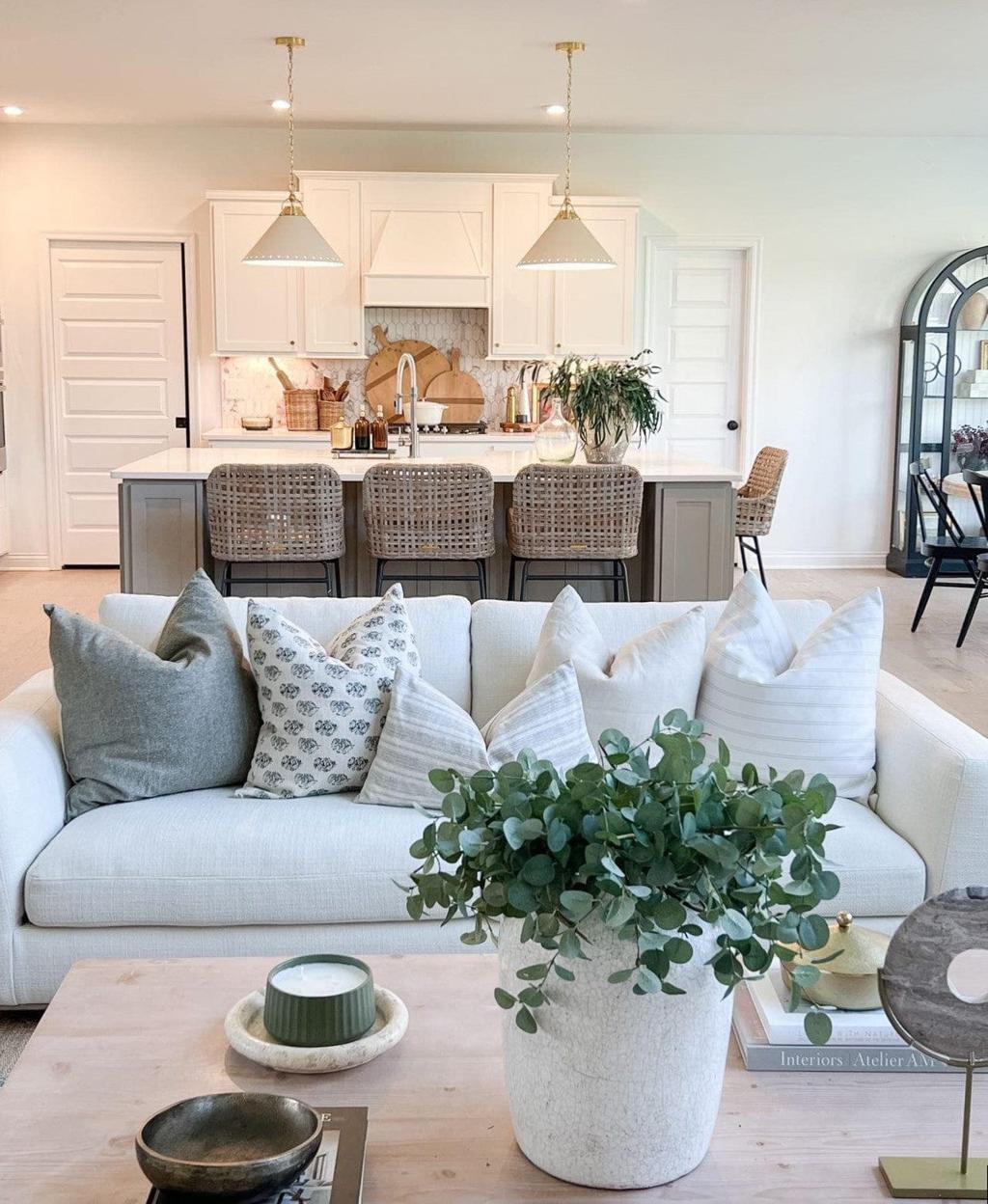 How Decorative Pillows Can Instantly Upgrade Your Bedroom and Living Room