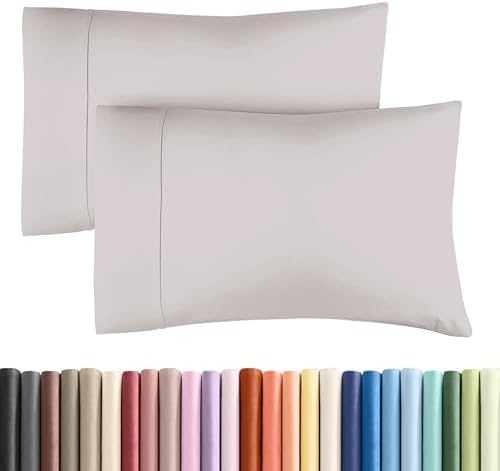 King Pillow Cases by CGKUnlimited