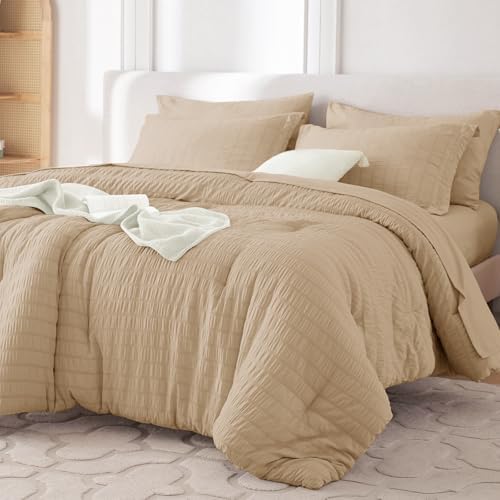 MUXHOMO 7 Pieces Oversized King Comforter Set, Seersucker Bed in a Bag by MUXHOMO