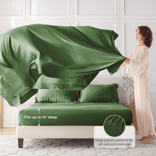 MUXHOMO 7 Pieces Oversized King Comforter Set, Seersucker Bed in a Bag - Image 3