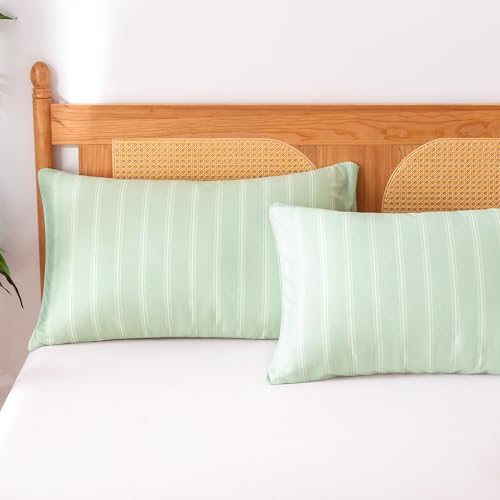 Amazon Basics Stripe Cooling Pillow Cases - Image 2
