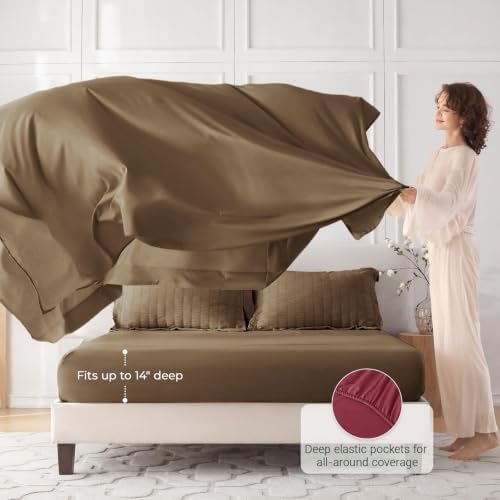 MUXHOMO 7 Pieces Oversized King Comforter Set, Seersucker Bed in a Bag - Image 3