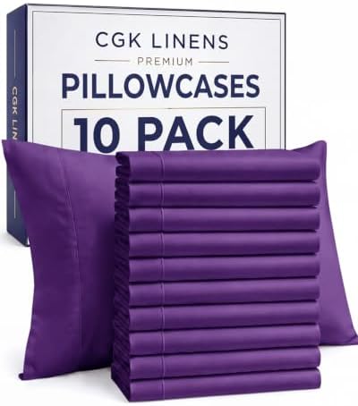 King Pillow Cases by CGKUnlimited