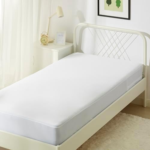 Amazon Basics Zippered Waterproof Mattress Encasement by AmazonBasics