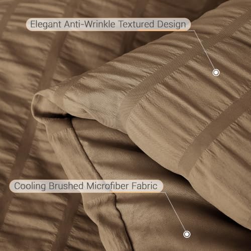 MUXHOMO 7 Pieces Oversized King Comforter Set, Seersucker Bed in a Bag - Image 6