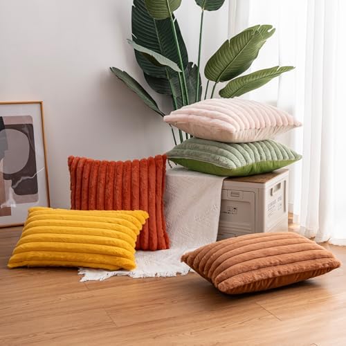 Pack of 2 Faux Fur Christmas Throw Pillow Covers 22x22 Inch - Image 4