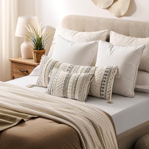 Kevin Textile Boho Tufted 14x36 Inch Lumbar Pillow Cover 1 Pack - Image 5