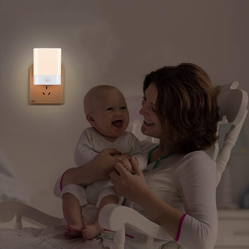 LED Night Light Plug in, Motion Sensor Night Light with Adjustable Brightness 3 Lighting Mode AUTO/ON/Off for Children, Bedroom, Hallway Light, 4-Pack