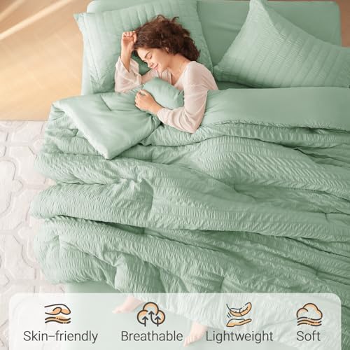 MUXHOMO 7 Pieces Oversized King Comforter Set, Seersucker Bed in a Bag - Image 2