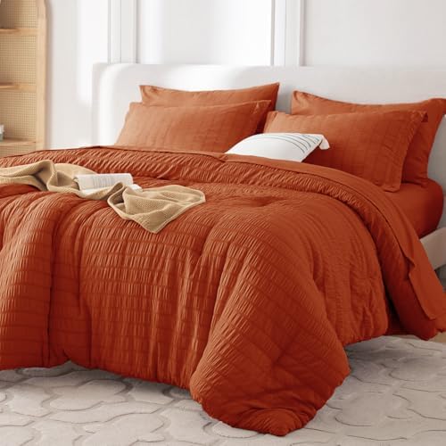 MUXHOMO 7 Pieces Oversized King Comforter Set, Seersucker Bed in a Bag by MUXHOMO