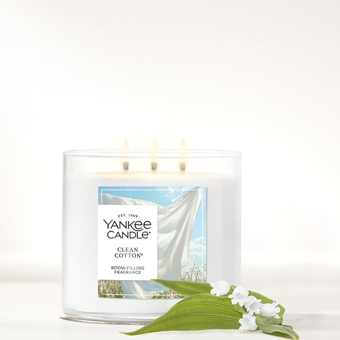Yankee Candle Clean Cotton, Fall Scented Candle, 14.5oz 3-Wick Candle Jar with up to 40 Hours Burn Time, Giftable