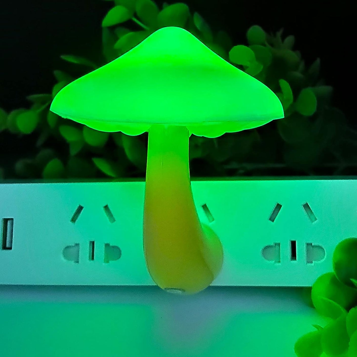 AUSAYE 5 Pack Sensor LED Night Lights Plug in Lamp Mushroom Light for Adults Kids NightLight Bedroom,Bathroom,Toilet,Hallway,Stairs,Kitchen,Basement Green