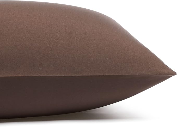 Amazon Basics Lightweight Super Soft Easy Care Microfiber 4 Piece Bed Sheet Set with 14-Inch Deep Pockets, Including Fitted Sheets, Full, Chocolate, Solid