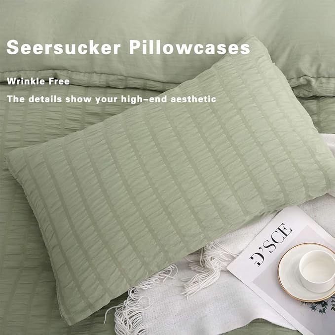 AveLom Green Duvet Cover King(104 x 90 inches), 3 Pieces (1 Duvet Cover, 2 Pillow Cases),Seersucker Tripe Soft Washed Microfiber Textured Duvet Cover Set with Zipper Closure, Corner Ties