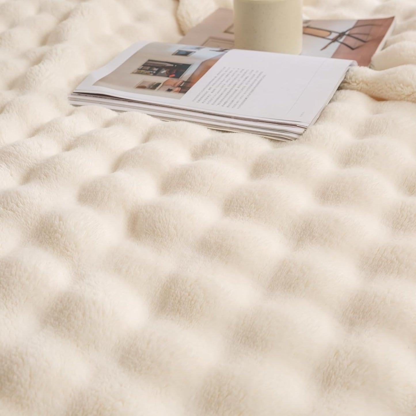 YUSOKI Luxury 3D Bubble Throw Blanket 5lb,All Ages,Home Decoration, (Ivory,90 * 90inches)