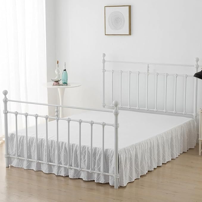 Bed Skirt King Size，Ruffled White Bed Skirt with Split Corners，King Bed Skirt 12 Inch Drop, Boho Tufted Shabby Chic King Size Bed Skirt, Bed Skirt King Size