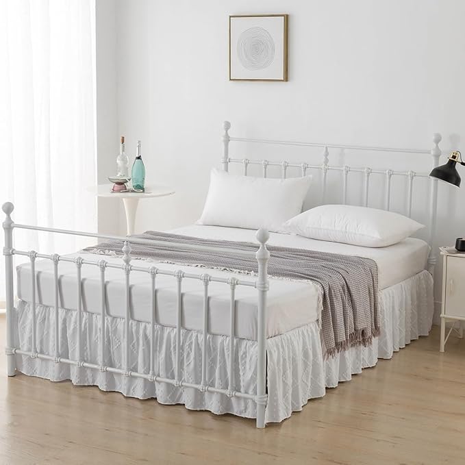 Bed Skirt Queen Size，Ruffled White Bed Skirt with Split Corners，Queen Bed Skirt 16 Inch Drop, Boho Tufted Shabby Chic Queen Size Bed Skirt, Bed Skirt Queen Size
