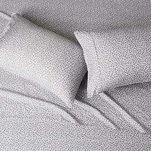 Amazon Basics Lightweight Breathable Brushed Microfiber Wrinkle Resistant 4 - Image 3