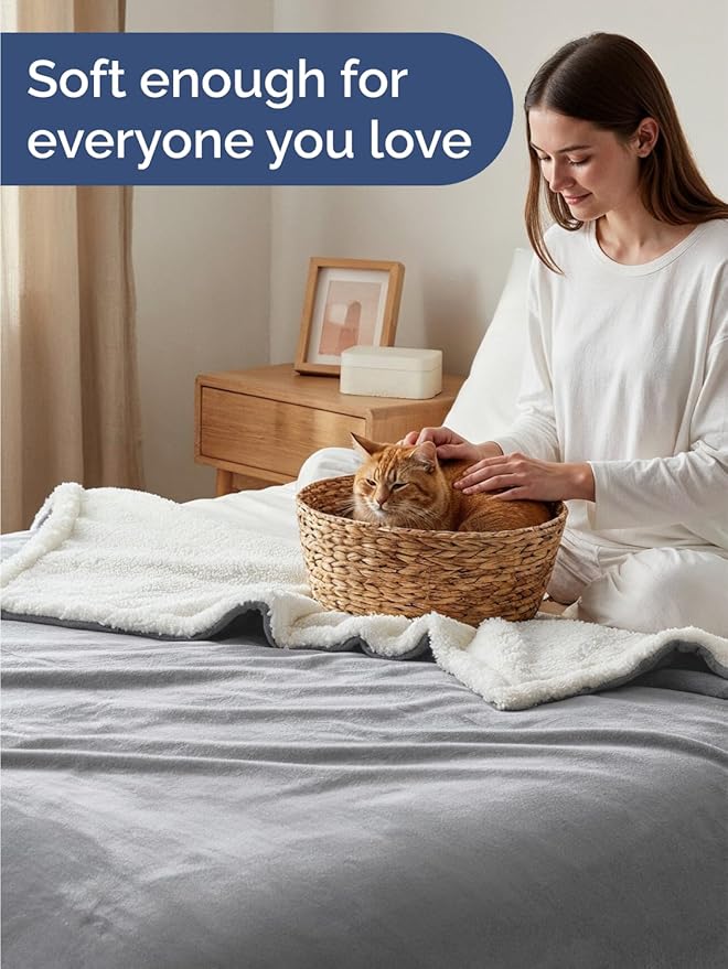 Sherpa Fleece Blanket Queen Size - Reversible Sherpa Fleece Queen Blanket - Super Soft Double Sided for Bed, Sofa, Couch - Thick, Warm, Fuzzy & Plush - Luxurious Bedding for Winter - Grey, 90" x 90"