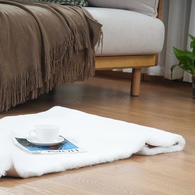 Latepis White Fluffy Rug 2x4 Small Throw Area Accent Rugs Washable Faux Rabbit Fur Shag Rug for Chair Couch Cover Floor Nursery Cute Rugs for Bederoom