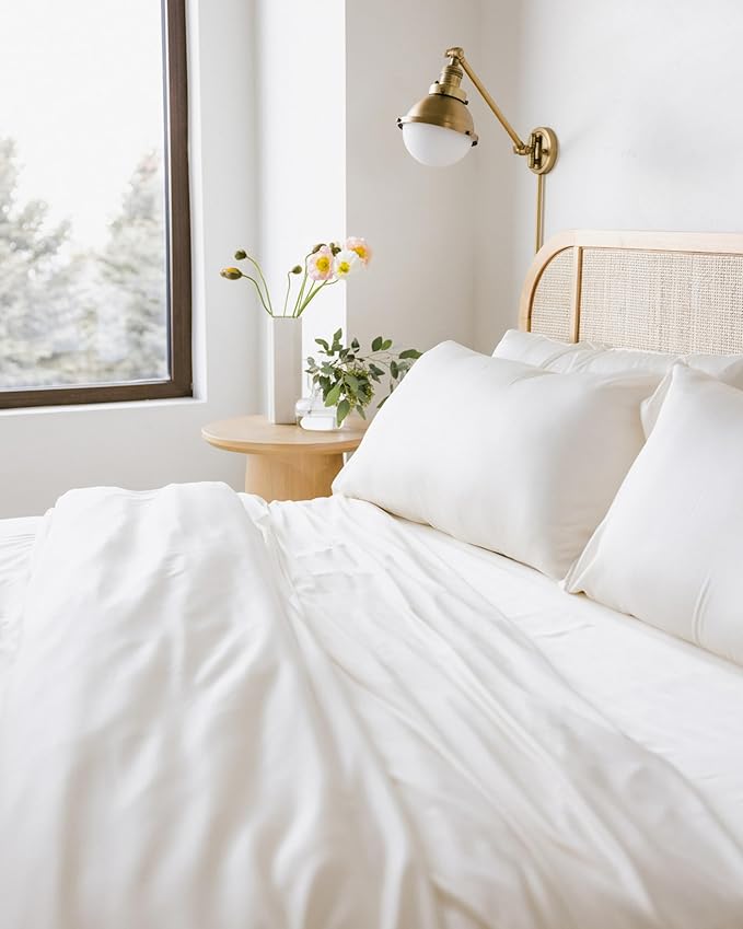 Cozy Earth Luxury Bed Sheet Set - 100% Viscose from Bamboo Fabric, Ultra-Soft & Breathable, Fits Regular & Deep Pocket Mattresses up to 20" - 4 Pieces Queen Sheet Set White