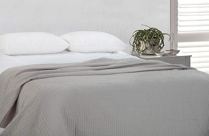 HILLFAIR 100% Combed Cotton Blanket– Queen Size Bed Blanket– Warm Soft All Season Breathable Lightweight Summer Blankets– Waffle Weave Home Decor Bed Blanket- Khaki Queen Bed Cotton Blankets/Bedcover