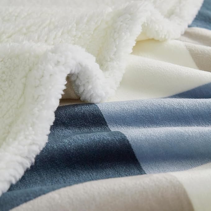 Blanket for Women, Sherpa Throw Blanket for Couch, Flannel Cozy Soft Blanket for Bed - Fleece, Gray-Soft Blue, 50x60 Inches