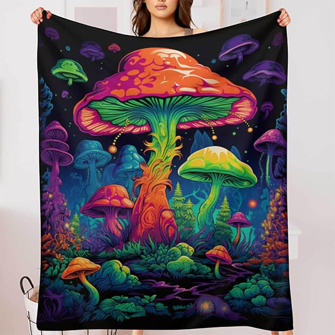 Mushroom Throw Blanket, Mushroom Gifts for Women and Men, Lightweight Fleece Home Decor, 40"×50", Machine Washable, No-Pilling