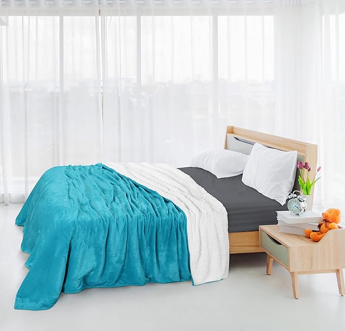 Utopia Bedding Sherpa Blanket Twin Size (Turquoise, 90x66 Inches) - Soft Lightweight Plush Fleece Reversible Blanket for Bed, Sofa, Couch, Camping and Travel