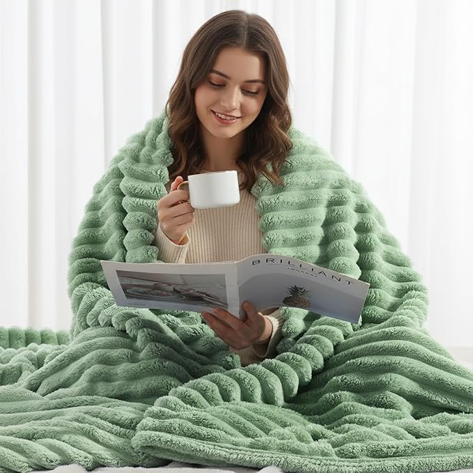 decorUhome Christmas Soft Fleece Sage Green Twin Blanket for Bed, Cozy Fluffy Plush Flannel Striped Throws for Couch Sofa, Lightweight Decorative Ribbed Fuzzy Blanket for Woman, 60x80 Inches