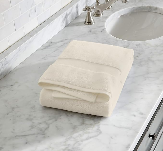Delara 100% Organic Cotton Towels 650 GSM Plush Feather Touch Quick Dry Towel, 4-Piece Towel Set GOTS Certified, Oeko-Tex Green Certified, 1 Bath Towel, 1 Bath Sheet, 1 Hand Towel & 1 Wash Cloth