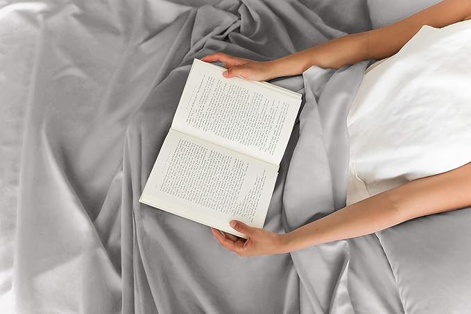 Twin 4 Piece Sheet Set - Cooling, Comfy & Breathable - Hotel Luxury Bedding, Includes Fitted Sheet for Women, Men, Kids & Teens - 1 Flat, 1 Fitted Sheet, 2 Pillowcases with Deep Pockets - Light Grey