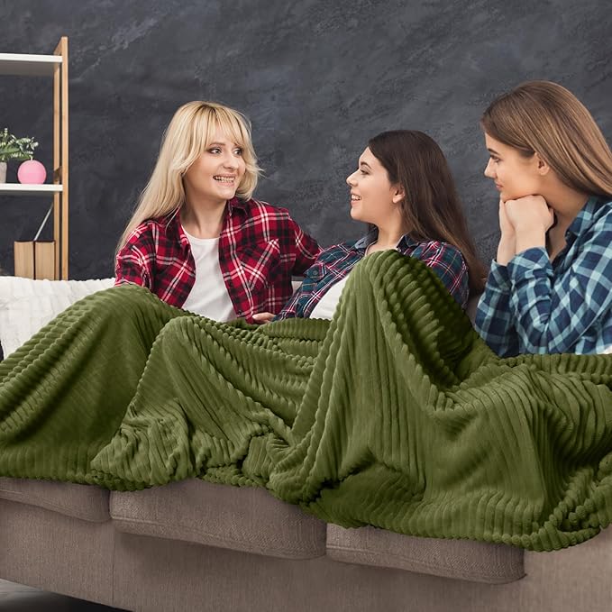 Buryeah 12 Pcs Flannel Throw Blanket Bulk 50 x 60 in Sleepover Blanket Outdoor Wedding Throw Lightweight, Oeko-tex Standard 100 Certified for Sofa Homeless Gifts (Army Green)