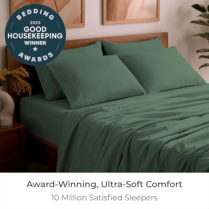 Mellanni Queen Sheet Set - 6-Piece Iconic Collection Bedding, (Including 4 Pillowcases), 16-Inch Deep Pocket, Easy Care, Extra Soft, Cooling Sheets, Brushed Microfiber - Emerald Green