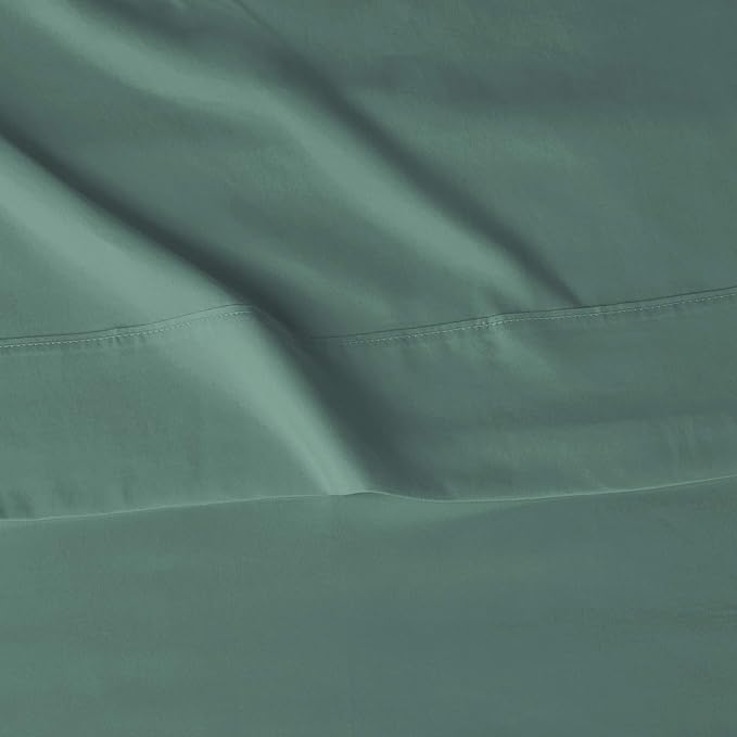 Amazon Basics Lightweight Super Soft Easy Care Breathable Microfiber 4-Piece Bed Sheet Set with 14-Inch Deep Pockets, King, Emerald Green, Solid