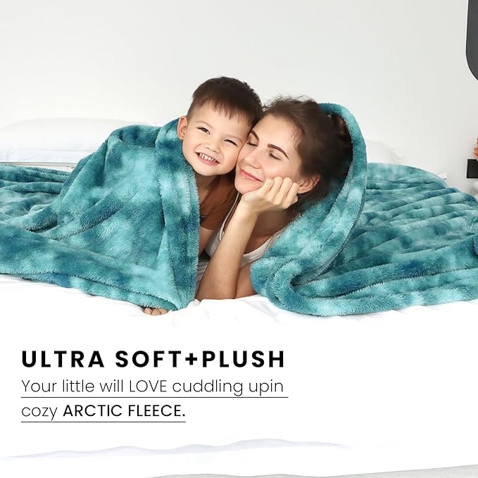 Fleece Throw Blanket Cozy Soft Lightweight Throw Blankets Warm Plush Light Blue Fall Blankets and Throws Couch Sofa Bed Camping Travel Picnic Outdoor Blanket Bedding Kid Baby Boys Girls Adults