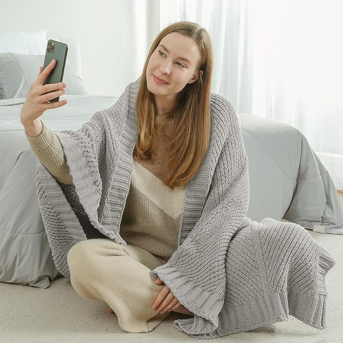 Amélie Home Chevron Chenille Knit Throw Blanket for Couch, Cozy Texture Decorative Soft Blanket for Sofa & Chair, 60"x80", Light Grey