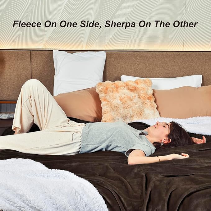 KAWAHOME Sherpa Fleece Queen Size Blanket for Bed - Extra Warm and Heavy Thick Blankets for Winter, Super Soft 500GSM Plush Blanket, 90"X 90" Brown