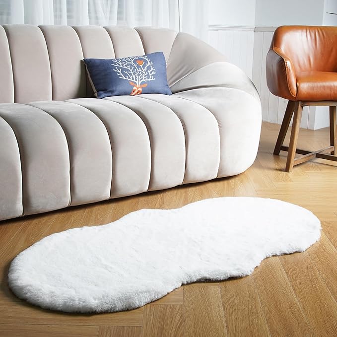 Latepis White Fluffy Rug 2x4 Small Throw Area Accent Rugs Washable Faux Rabbit Fur Shag Rug for Chair Couch Cover Floor Nursery Cute Rugs for Bederoom