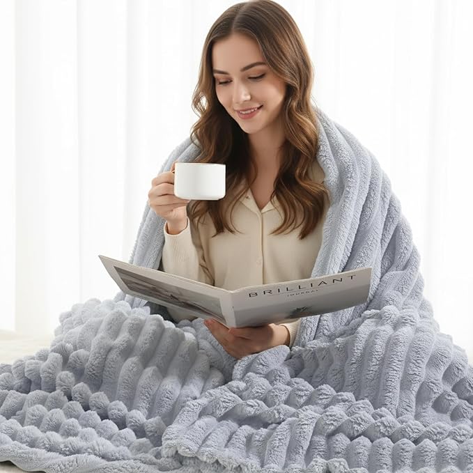 decorUhome Christmas Soft Fleece Light Grey Blanket Queen Size for Bed, Cozy Fluffy Plush Flannel Large Striped Throws for Couch Sofa, Lightweight Decorative Fuzzy Blanket for Woman, 90x90 Inches