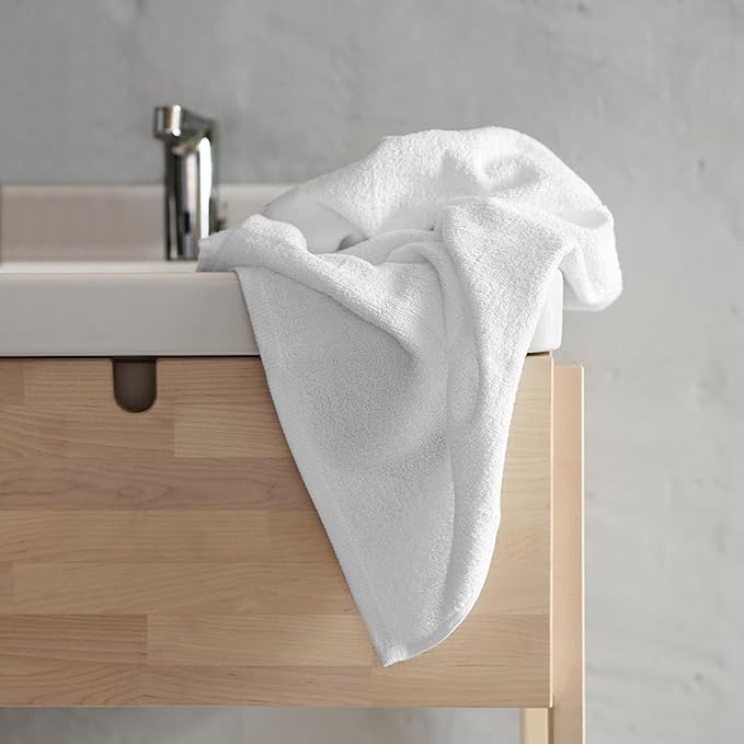 Delara 100% Organic Cotton Towels 650 GSM Plush Feather Touch Quick Dry Bath Towel, Pack of 3 GOTS Certified, Oeko-Tex Green Certified, Organic Cotton Bath Towel, 30"X58"