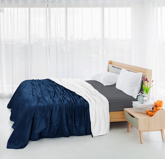 Utopia Bedding Sherpa Blanket King Size (Navy, 90x102 Inches) - Soft Lightweight Plush Fleece Reversible Blanket for Bed, Sofa, Couch, Camping and Travel