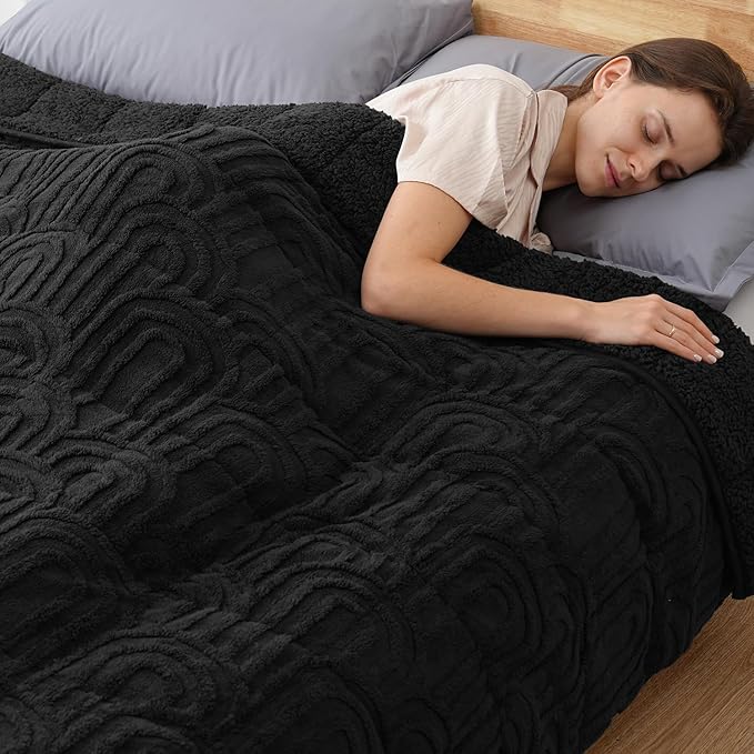 Sherpa Fleece Adult Weighted Blanket Great for Sleep, 15 lbs Dual Sided Soft Fuzzy Heavy Blankets for Couch Bed Sofa, Cozy Warm Fluffy Arched Jacquard Throw for Winter (Black, 48" x 72", 15 Pounds)