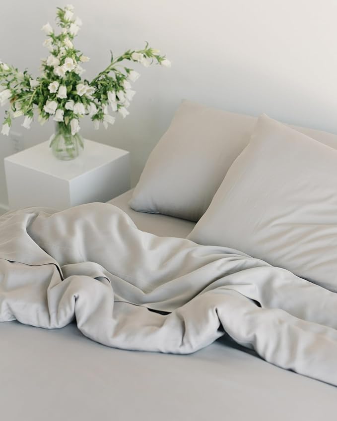 Cozy Earth Luxury Duvet Cover Twin - 100% Viscose from Bamboo - Ultra-Soft, Cooling & Lightweight Duvet Cover - Temperature-Regulating Bedding with Concealed Zip & Interior Snap Closures - Light Grey