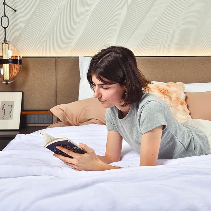 KAWAHOME Sherpa Fleece King Size Blanket for Bed - Extra Warm and Heavy Thick Blankets for Winter, Super Soft 500GSM Plush Blanket, 108" X 90" White