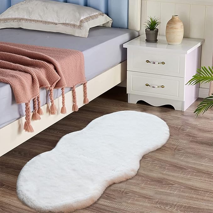 Latepis White Fluffy Rug 2x4 Small Throw Area Accent Rugs Washable Faux Rabbit Fur Shag Rug for Chair Couch Cover Floor Nursery Cute Rugs for Bederoom
