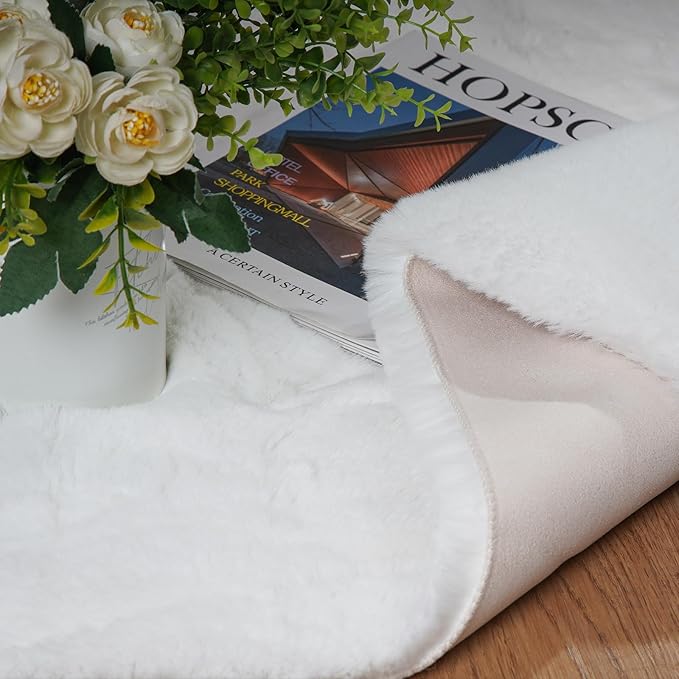 Latepis White Fur Rug 5x7 Washable Shag Rug Fluffy Faux Rabbit Rugs for Living Room Bedroom Playroom Nursery Plush Throw Rugs Luxury Home Decor