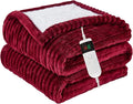 Heated Blanket Electric Twin, Soft Flannel Heating Blanket with 8 Hours Auto Off 10 Fast Heating Levels Machine Washable Sherpa Heated Blanket with Overheating Protection